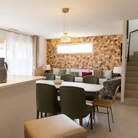 Presqu'ile De La Lagune Villa *